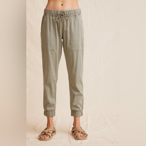 Bella Dahl Pocket Jogger - Picture 1 of 8